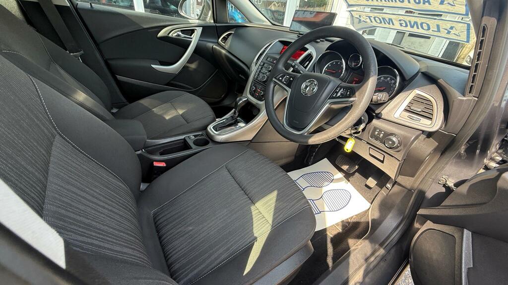 Vauxhall Astra 1.6 16V Sri Euro 5 Black #9