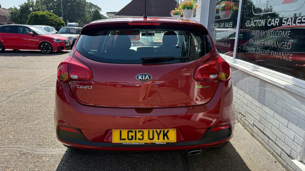 Kia Ceed Hatchback #6