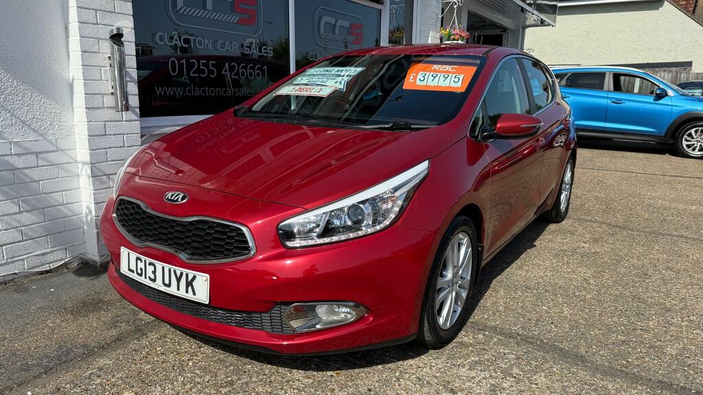 Kia Ceed Hatchback #3