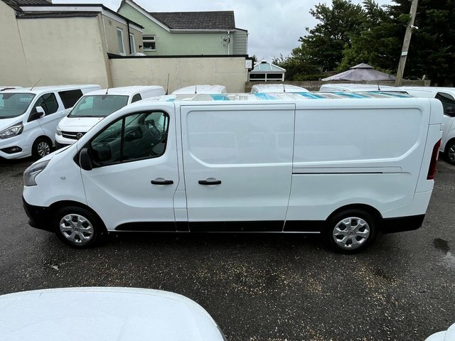 Renault Trafic 2.0 Dci Energy 30 Business Lwb Standard Roof Euro White #6