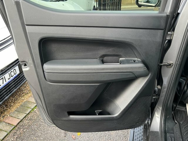 Volkswagen Amarok Pickup Black #24