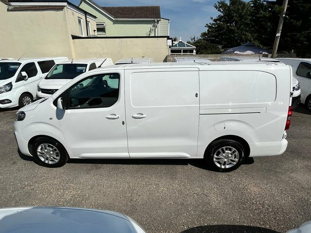 Vauxhall Vivaro 2.0 Turbo D 3100 Sportive L2 H1 Euro 6 S S White #5