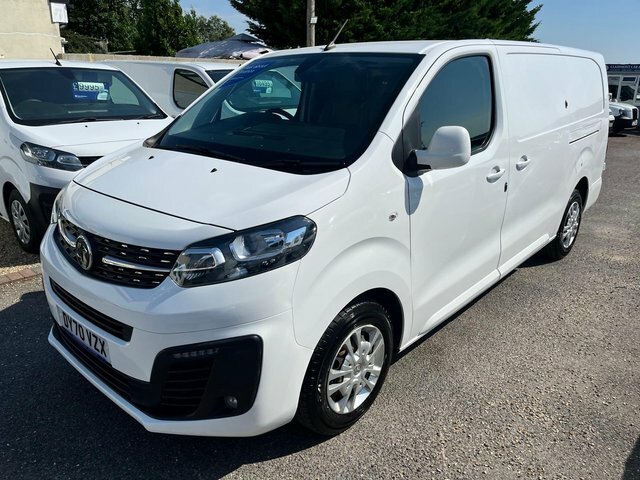 Vauxhall Vivaro 2.0 Turbo D 3100 Sportive L2 H1 Euro 6 S S White #4