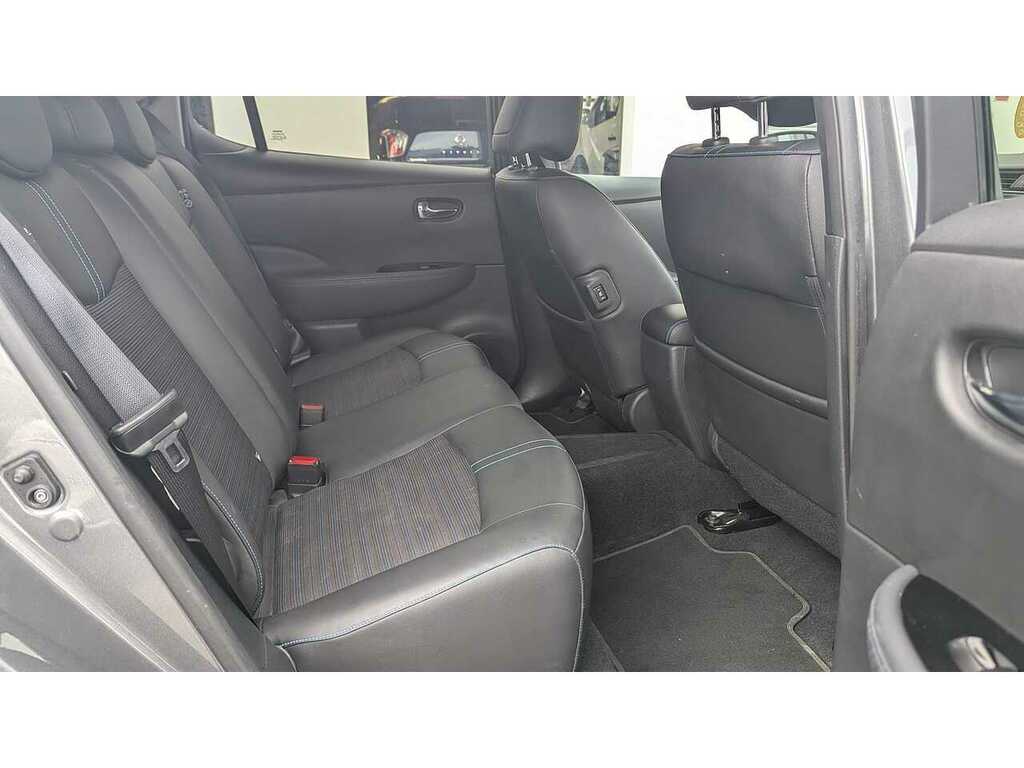 Nissan Leaf 40Kwh N-connecta Hatchback 150 EN68JFO Grey #6