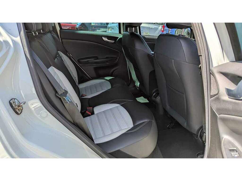 Alfa Romeo Giulietta 1.4 Tb Multiair Collezione Hatchback Tc White #6