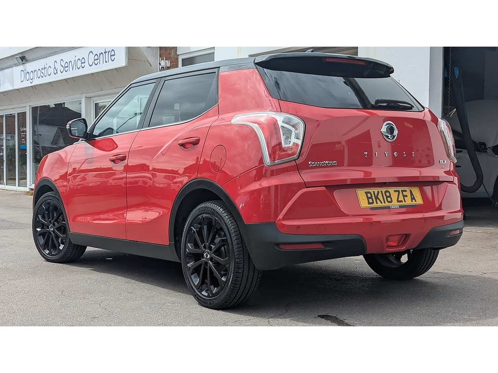 SsangYong Tivoli 1.6 E-xgi Elx Suv Euro 6 128 Ps Red #2