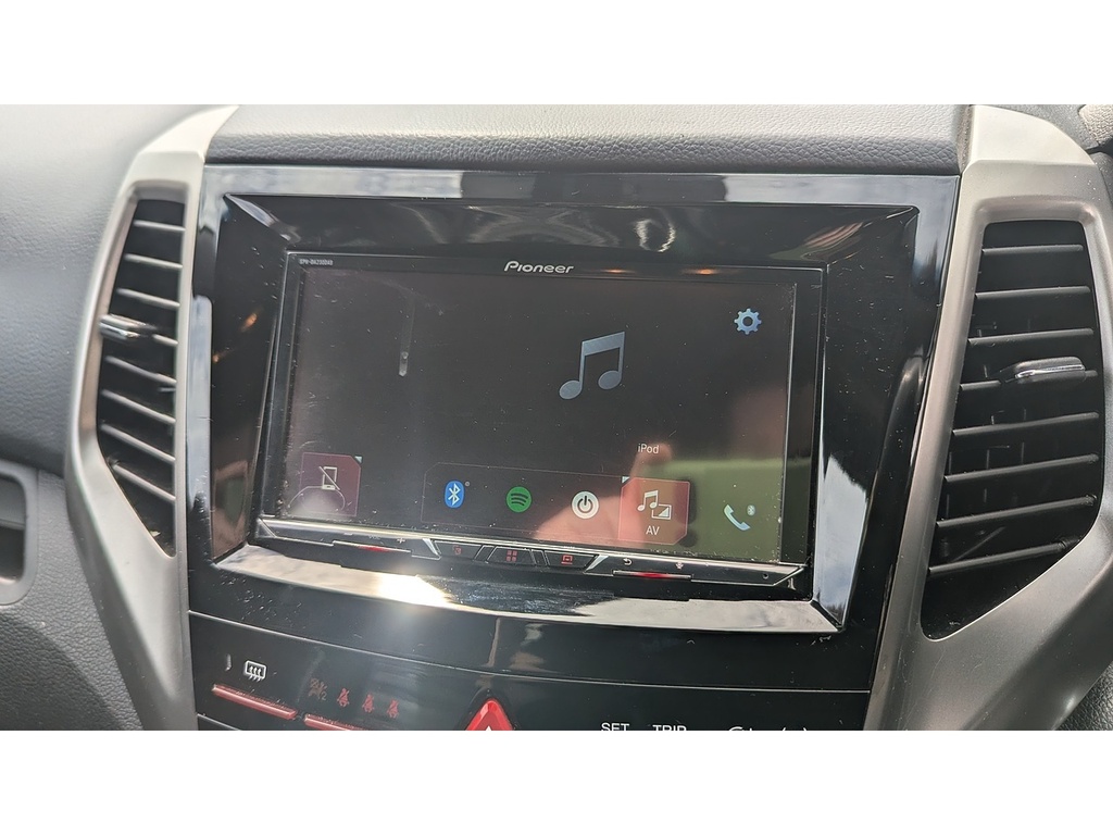 SsangYong Tivoli E-xgi Ultimate Suv Black #11