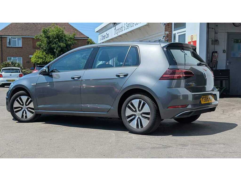 Volkswagen e-Golf 35.8Kwh E-golf Hatchback 136 Ps Grey #2