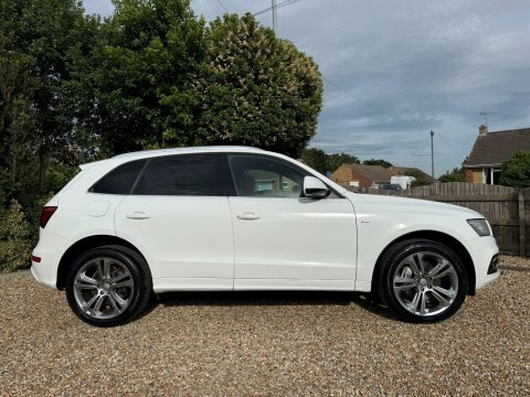 Audi Q5 2.0 Tdi S Line Plus Suv Quattro Black #6