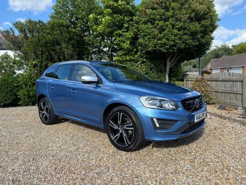 Volvo XC60 2016 16 2.0 Blue #2