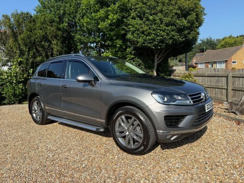 Volkswagen Touareg 2015 15 3.0 Grey #2