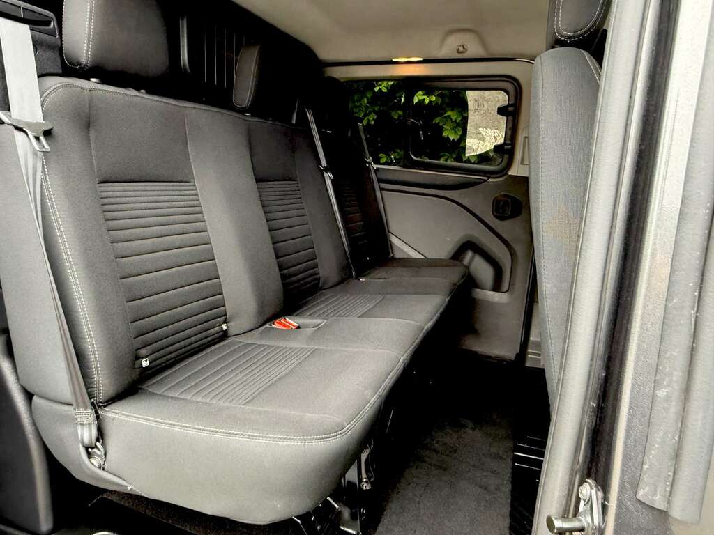 Ford Transit Custom 320 Limited 170Ps 6 Seat Crewvan Dciv WV23VCO Grey #5