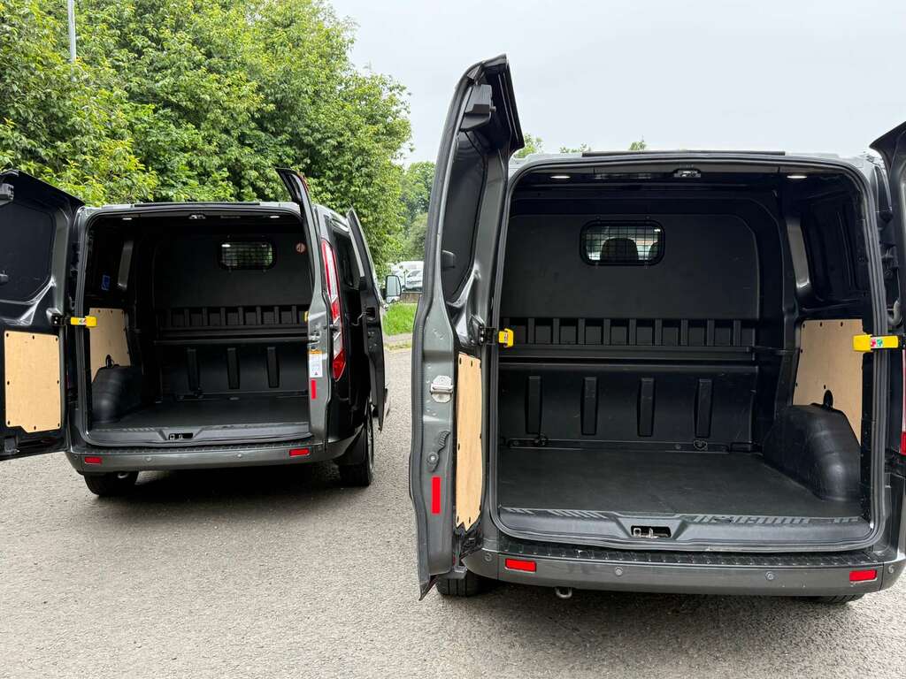 Ford Transit Custom 320 Limited 170Ps 6 Seat Crewvan Dciv WV23VCO Grey #2