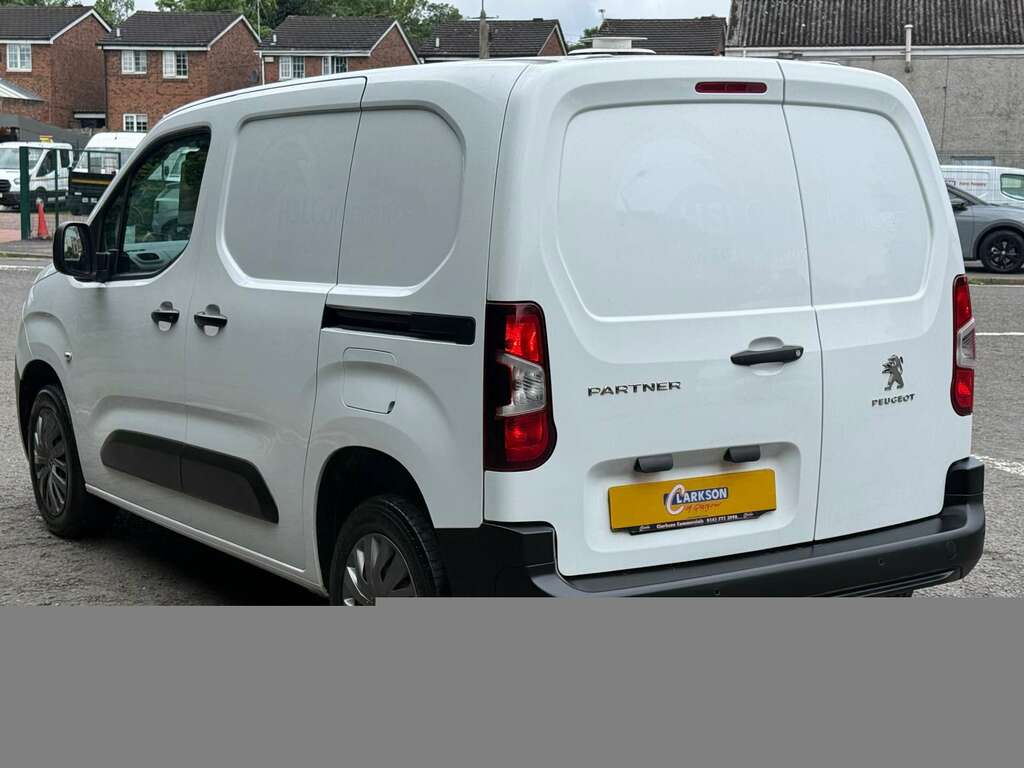 Peugeot Partner 1.5 Partner Professional Premium Blue Hdi AK72CVS White #2