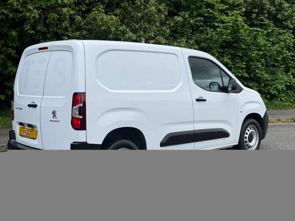 Peugeot Partner 1.5 Partner Professional Premium Bhdi CA23ZKU White #3
