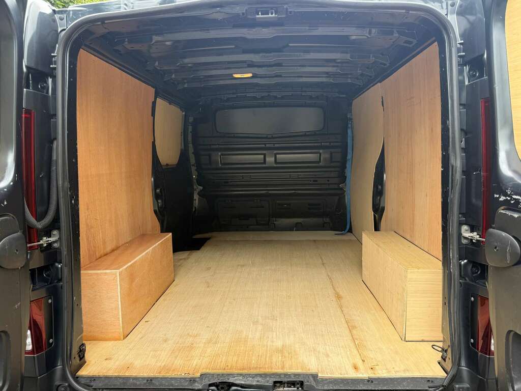 Renault Trafic Ll30 Sport Blue Dci 130 L2 YL23OSO Grey #3