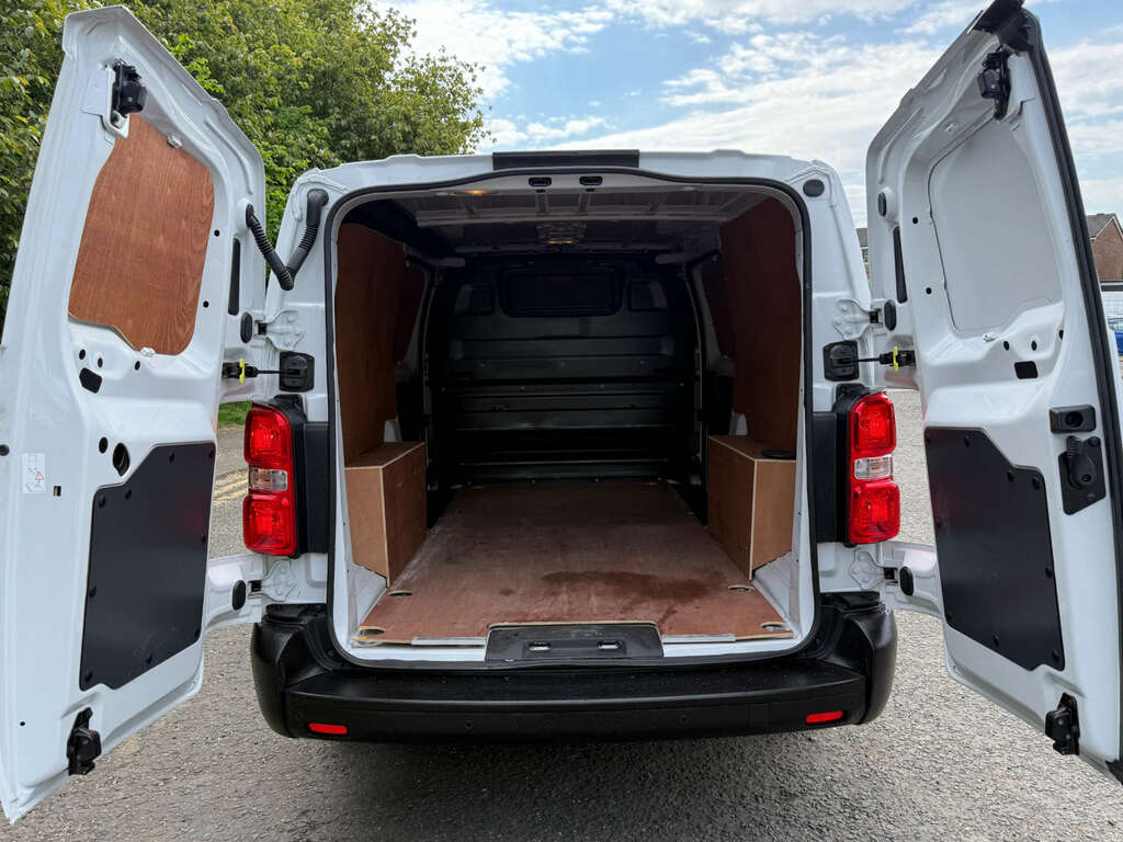 Vauxhall Vivaro F2900 Dynamic L2 Choice DV72UYY White #3