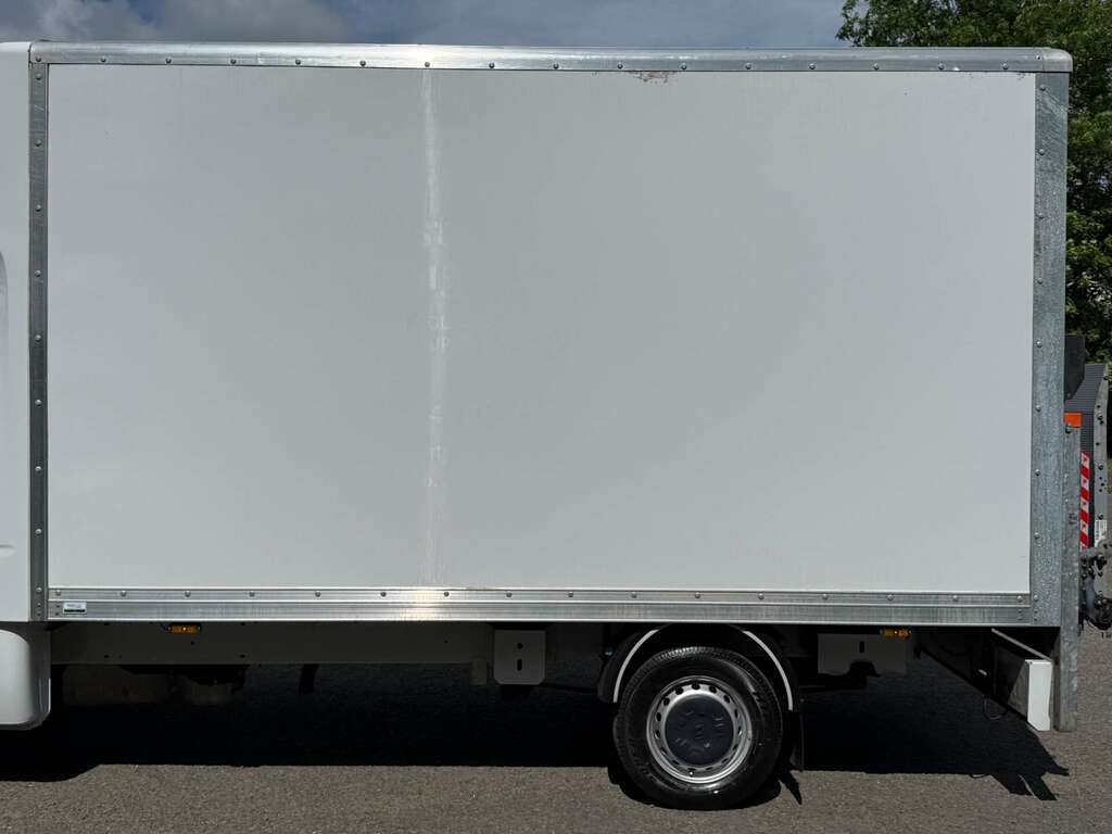 Renault Master 145 Red Edition Low Loader Luton Euro 6 White #8