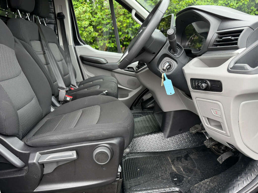 Maxus Deliver 9 2.0 Lwb Choice Black #4