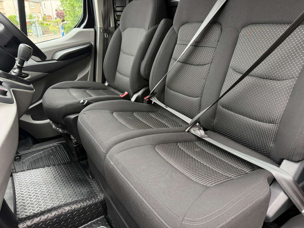 Maxus Deliver 9 2.0 Lwb Choice Black #4