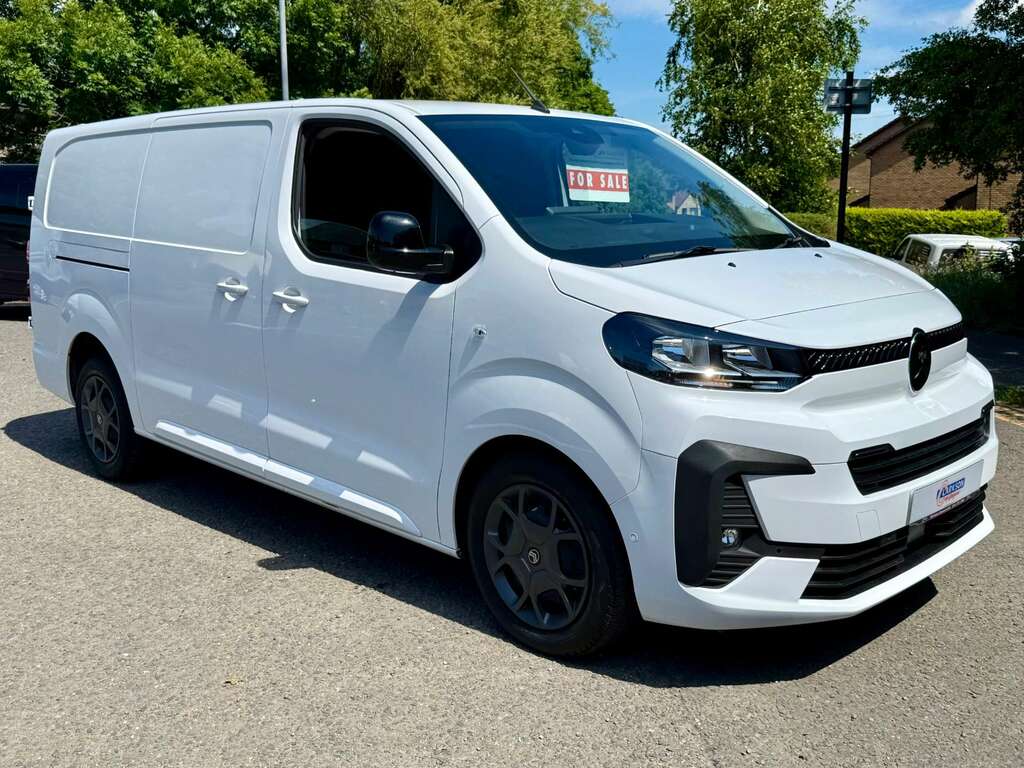 Citroen Dispatch Driver L2 With Ac Nav KJ24UHW White