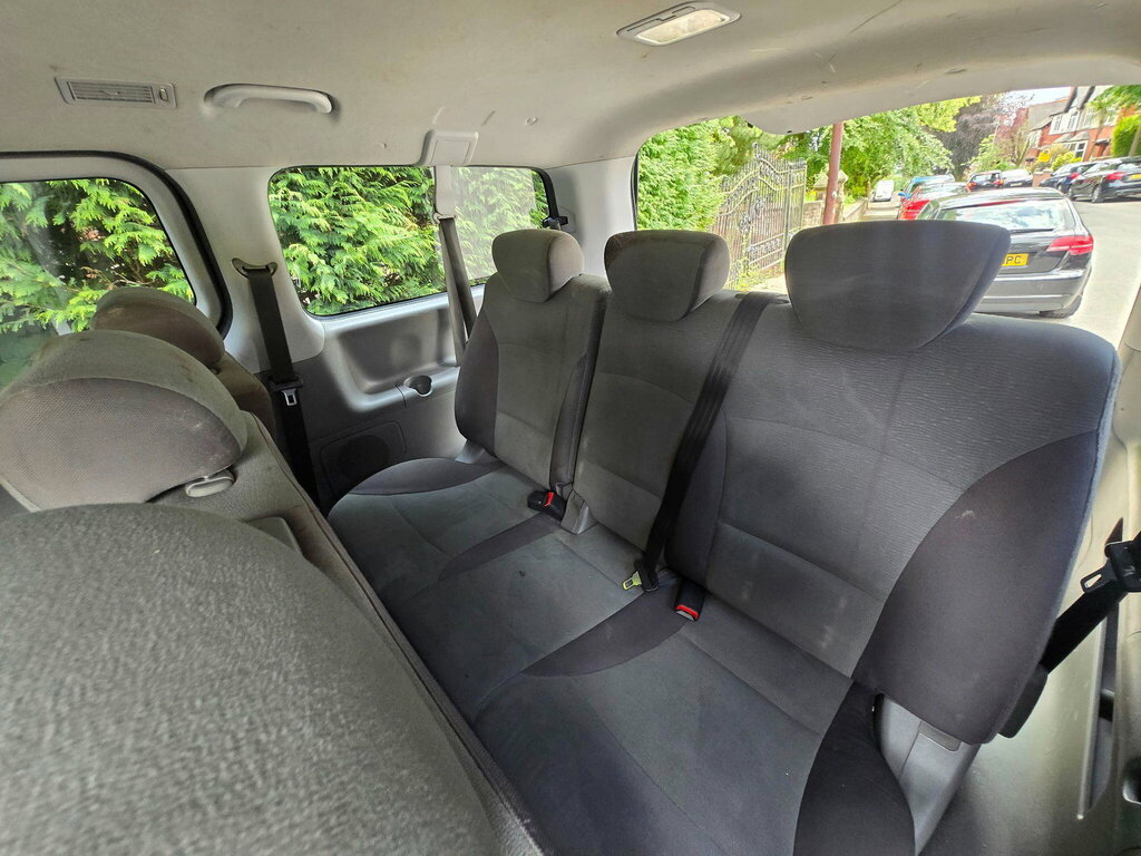 Hyundai I800 Style Black #11