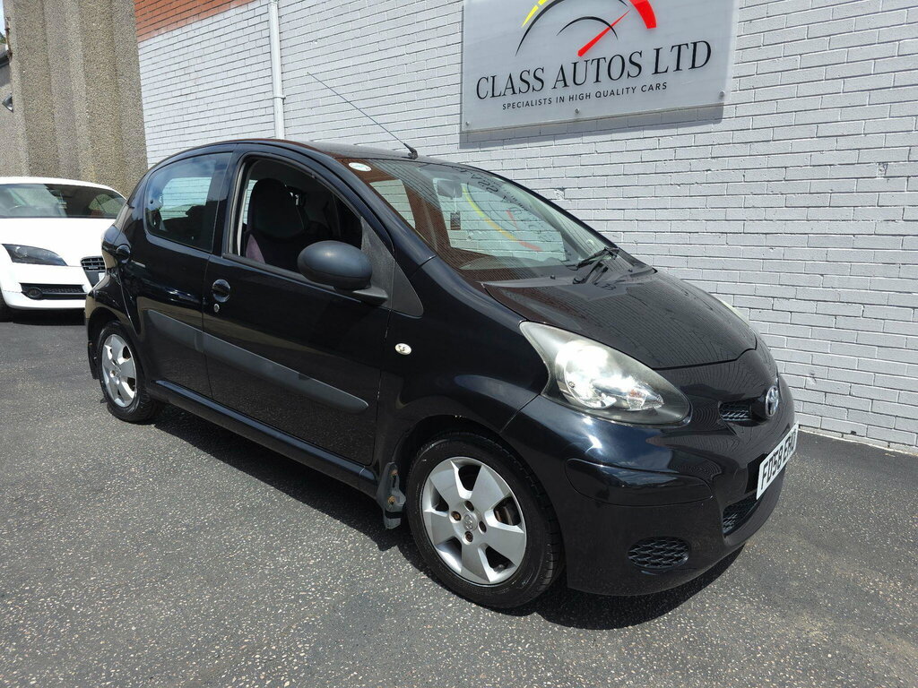 Toyota Aygo 1.0 Vvt-i Black Multimode Euro 4 Black #2