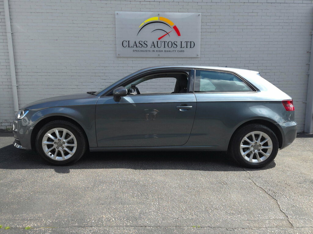 Audi A3 1.6 Tdi Se Sportback S Tronic Euro 5 Ss #6