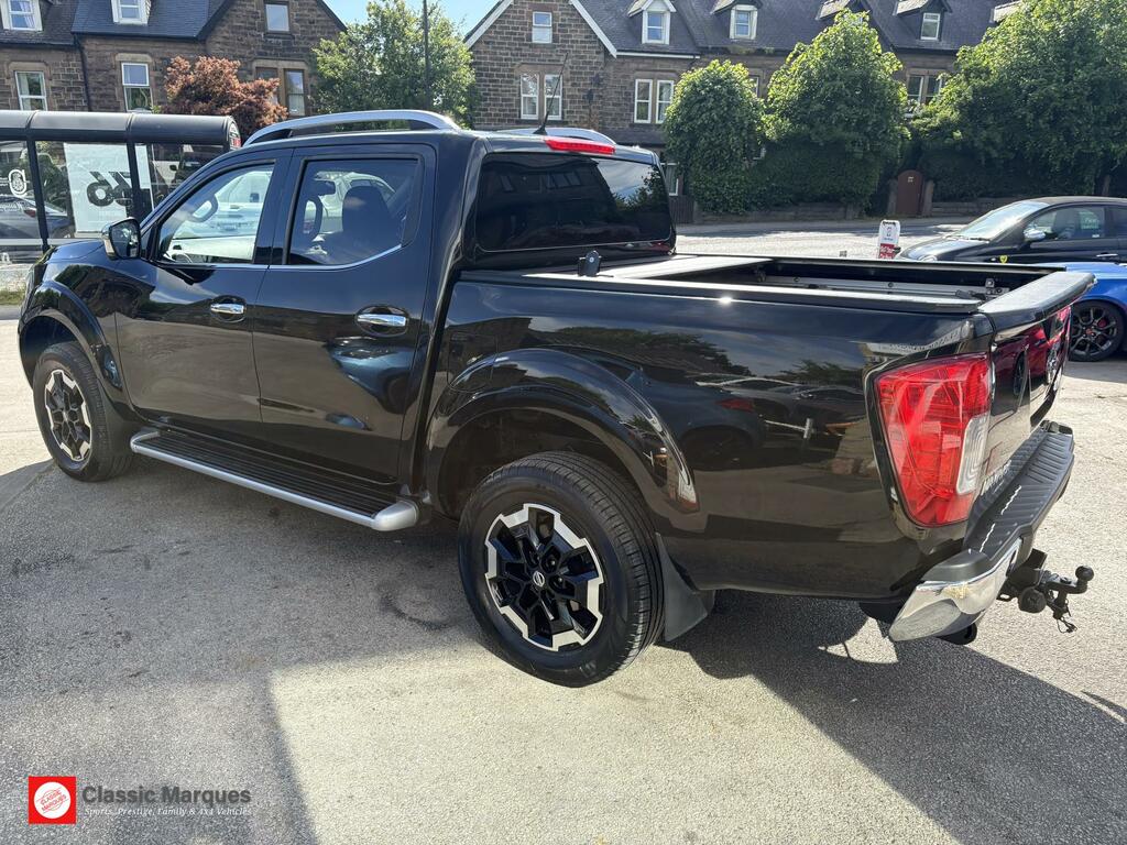 Nissan Navara 2.3 Dci Tekna Pickup Double Cab 4W Black #6