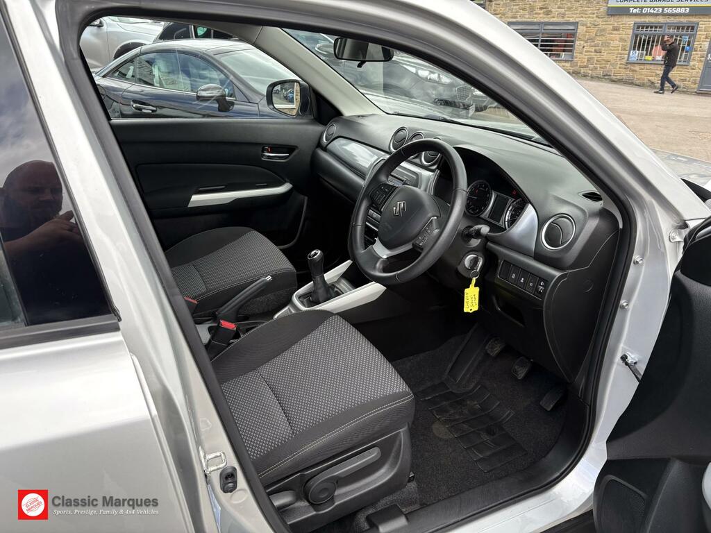 Suzuki Vitara Sz4 Silver #2
