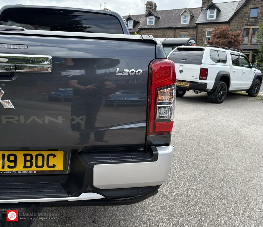 Mitsubishi L200 Challenger Di-d 4Wd Black #10