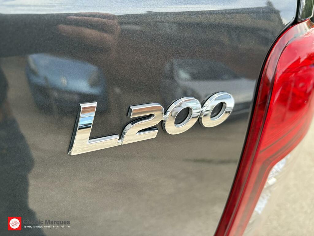 Mitsubishi L200 Challenger Di-d 4Wd Black #12