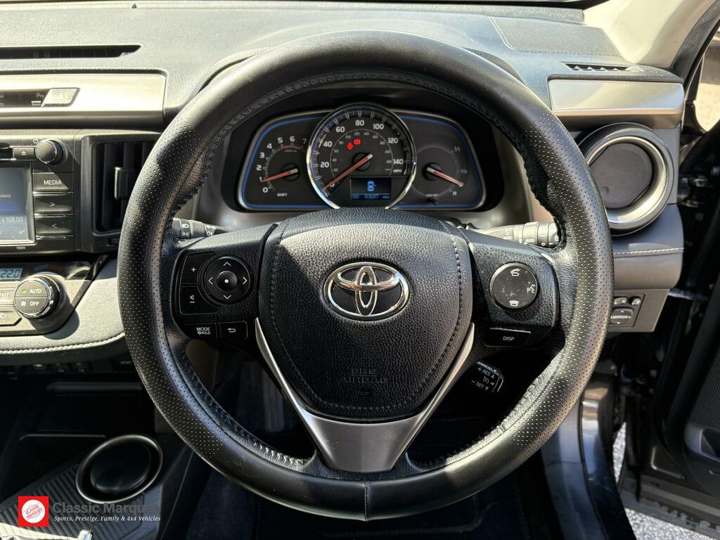 Toyota Rav 4 2.2 D-4d Invincible #23