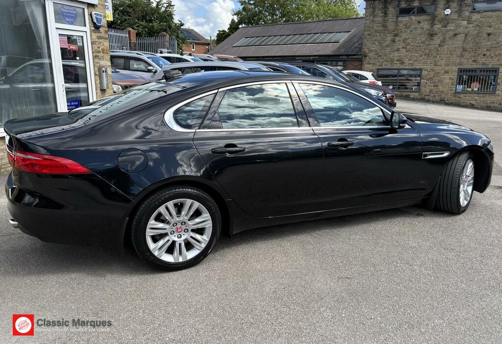 Jaguar XF Portfolio Black #2