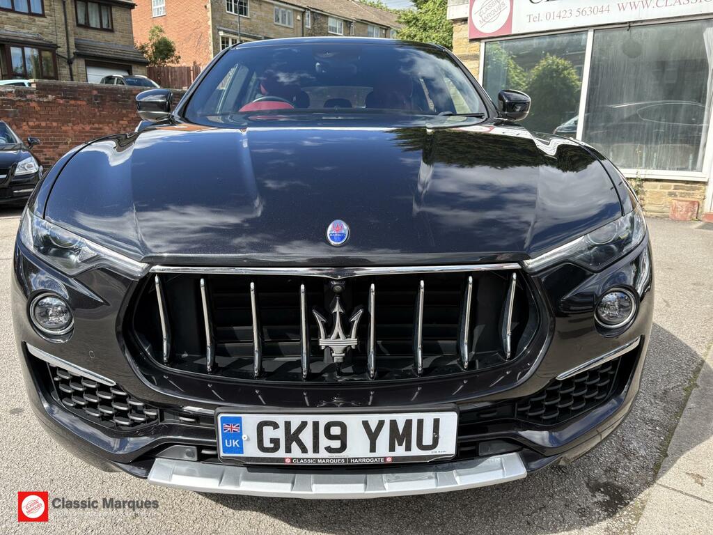 Maserati Levante Granlusso Black #5