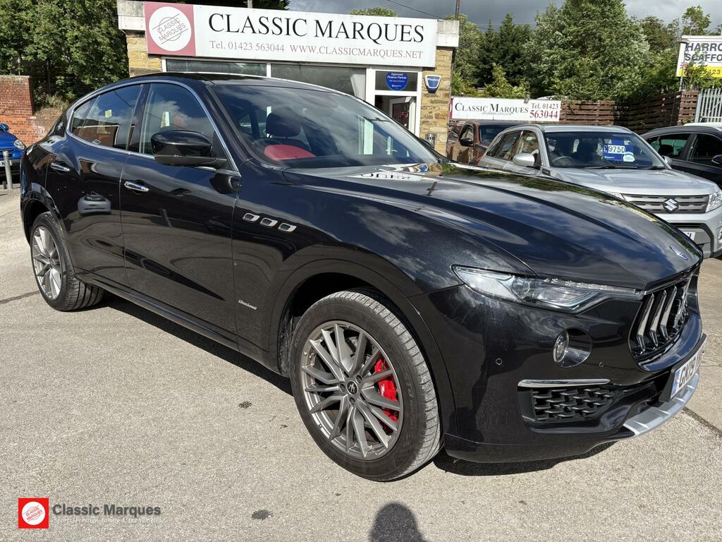 Maserati Levante Granlusso Black #6