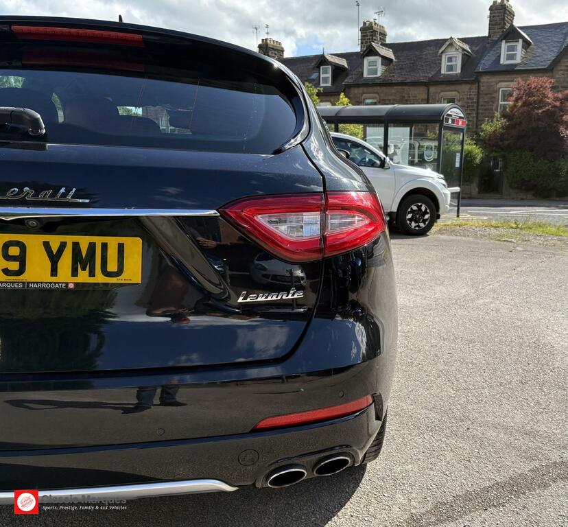Maserati Levante V6 #12