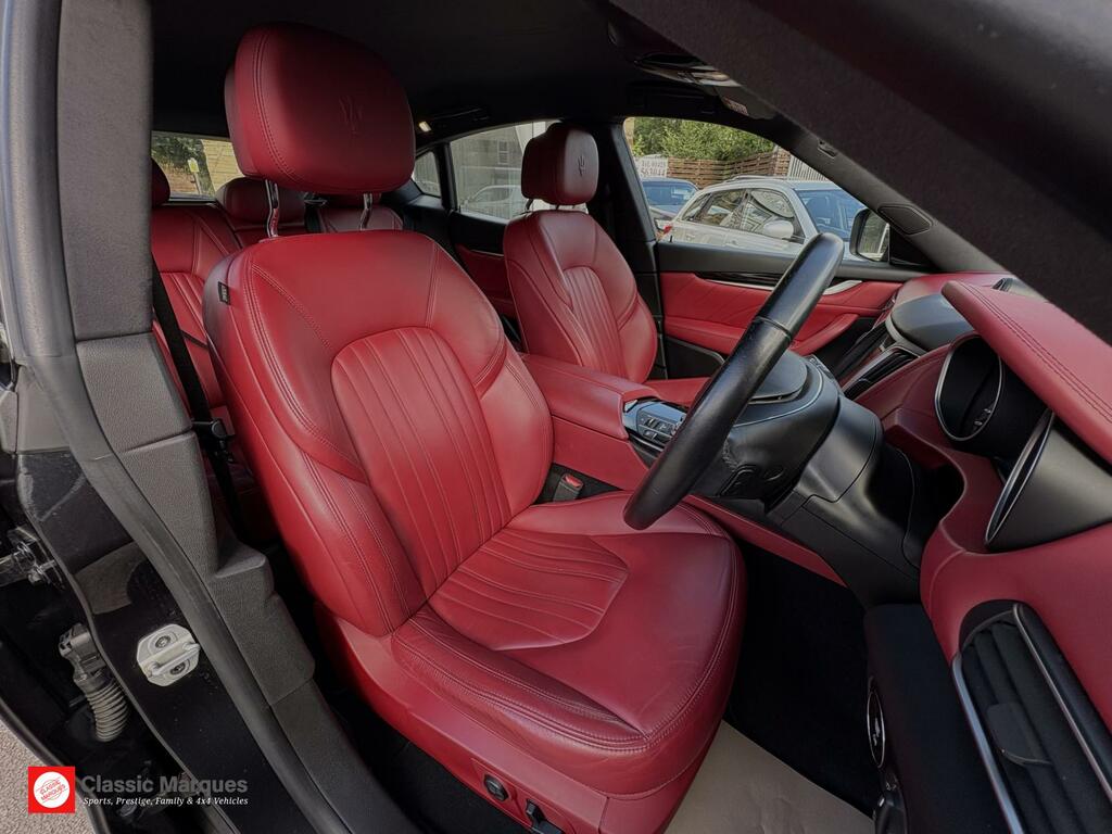 Maserati Levante V6 #30
