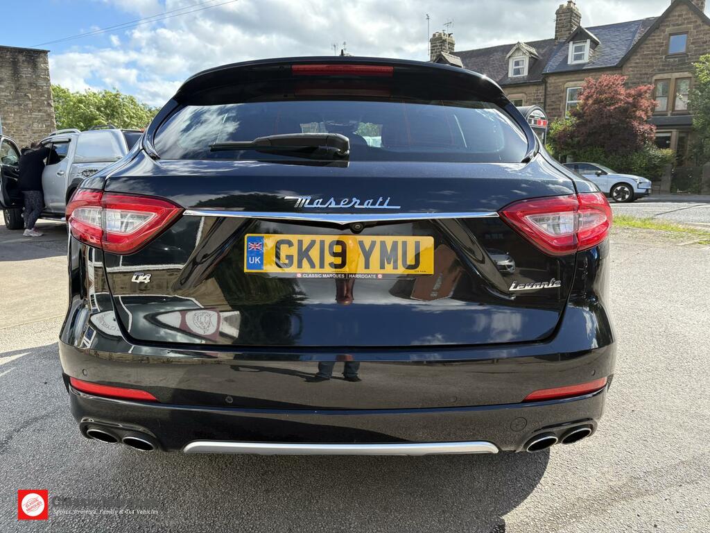 Maserati Levante V6 #9
