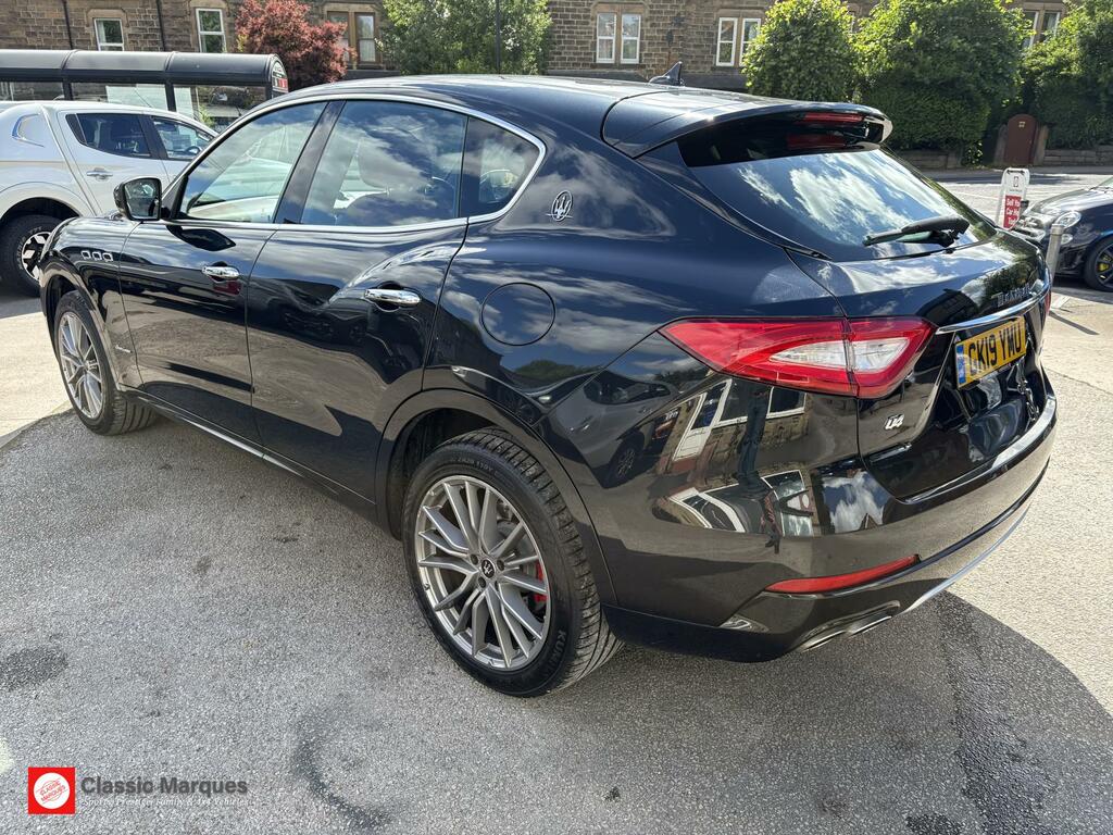Maserati Levante V6 #10