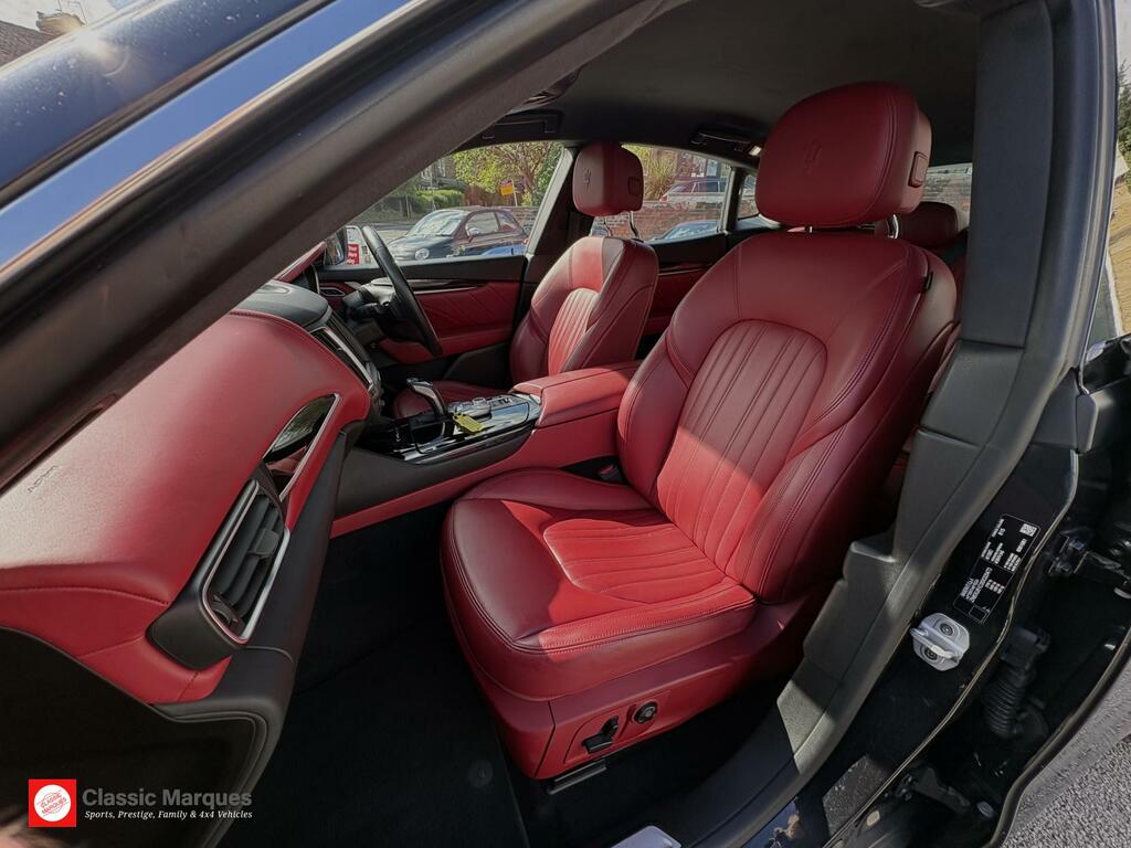 Maserati Levante V6 #25