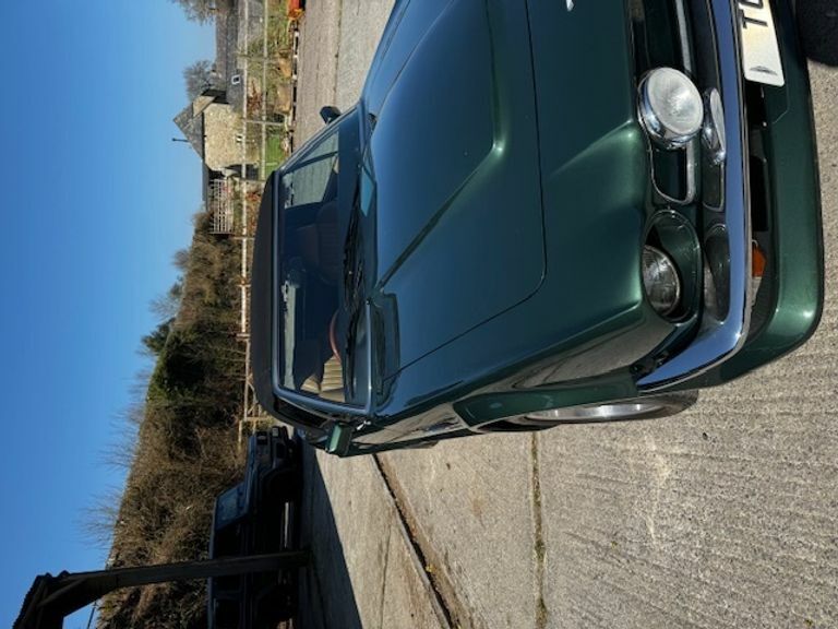 Aston Martin V8 Convertible Green #4