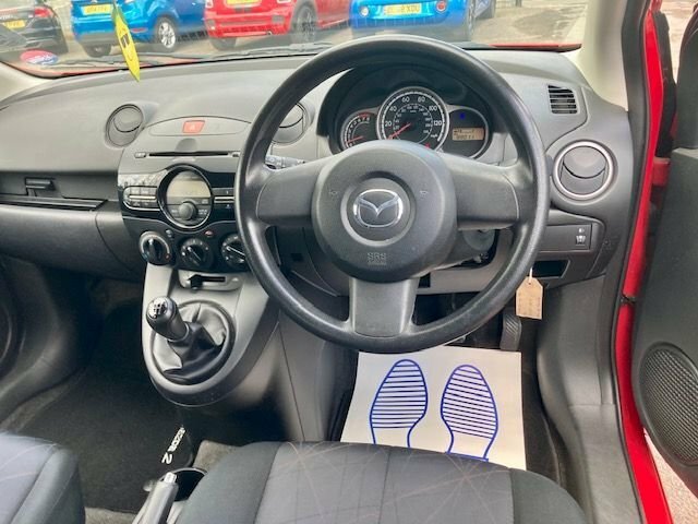 Mazda 2 1.3 Ts Hatchback Ac 75 Ps AV62DZO Red #6