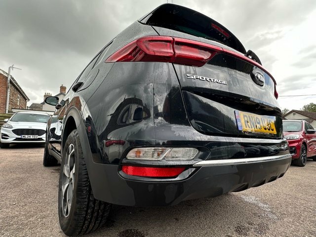 Kia Sportage 1.6 Gdi 2 Suv Euro 6 Ss 130 RN19UJC Black #6