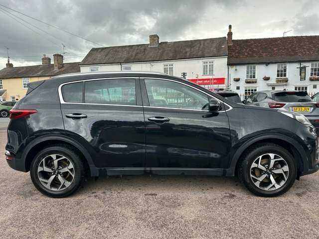 Kia Sportage 1.6 Gdi 2 Suv Euro 6 Ss 130 RN19UJC Black #3