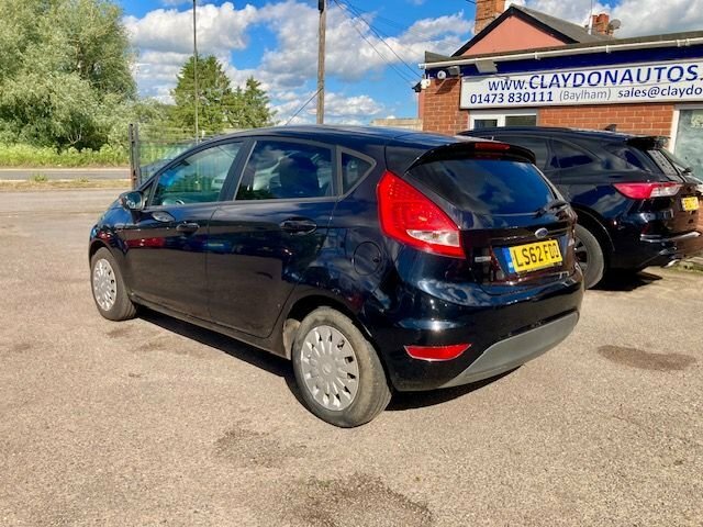 Ford Fiesta 1.6 Tdci Econetic Dpf Edge Hatchback Ma LS62FDO Black #4
