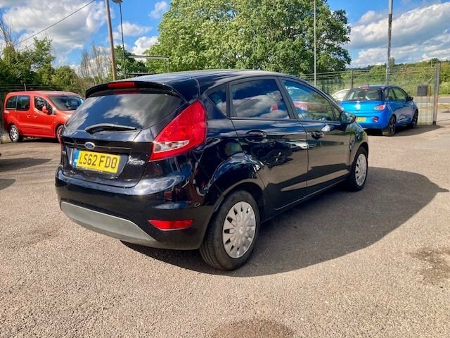 Ford Fiesta 1.6 Tdci Econetic Dpf Edge Hatchback Ma LS62FDO Black #3