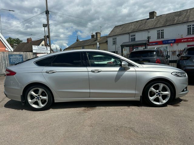 Ford Mondeo 2.0 Tdci Titanium Hatchback Euro Silver #3