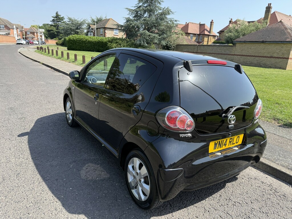 Toyota Aygo Hatchback 1.0 Vvt-i Move 2014 Black #3