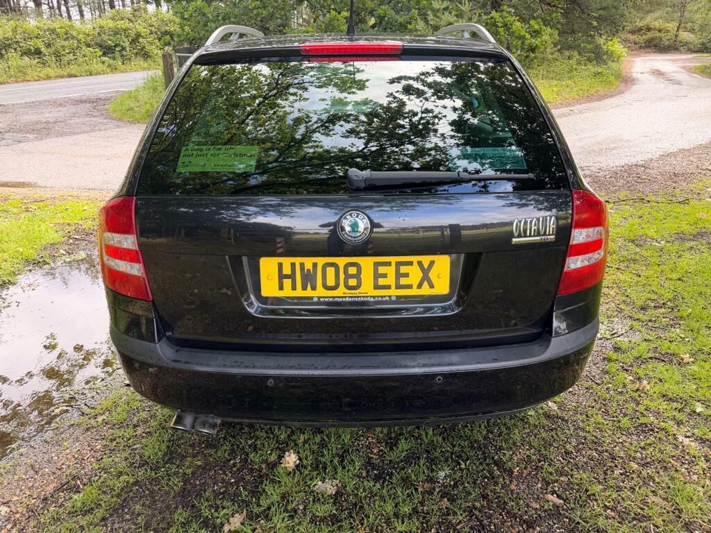 Skoda Octavia Tdi Elegance Red #9